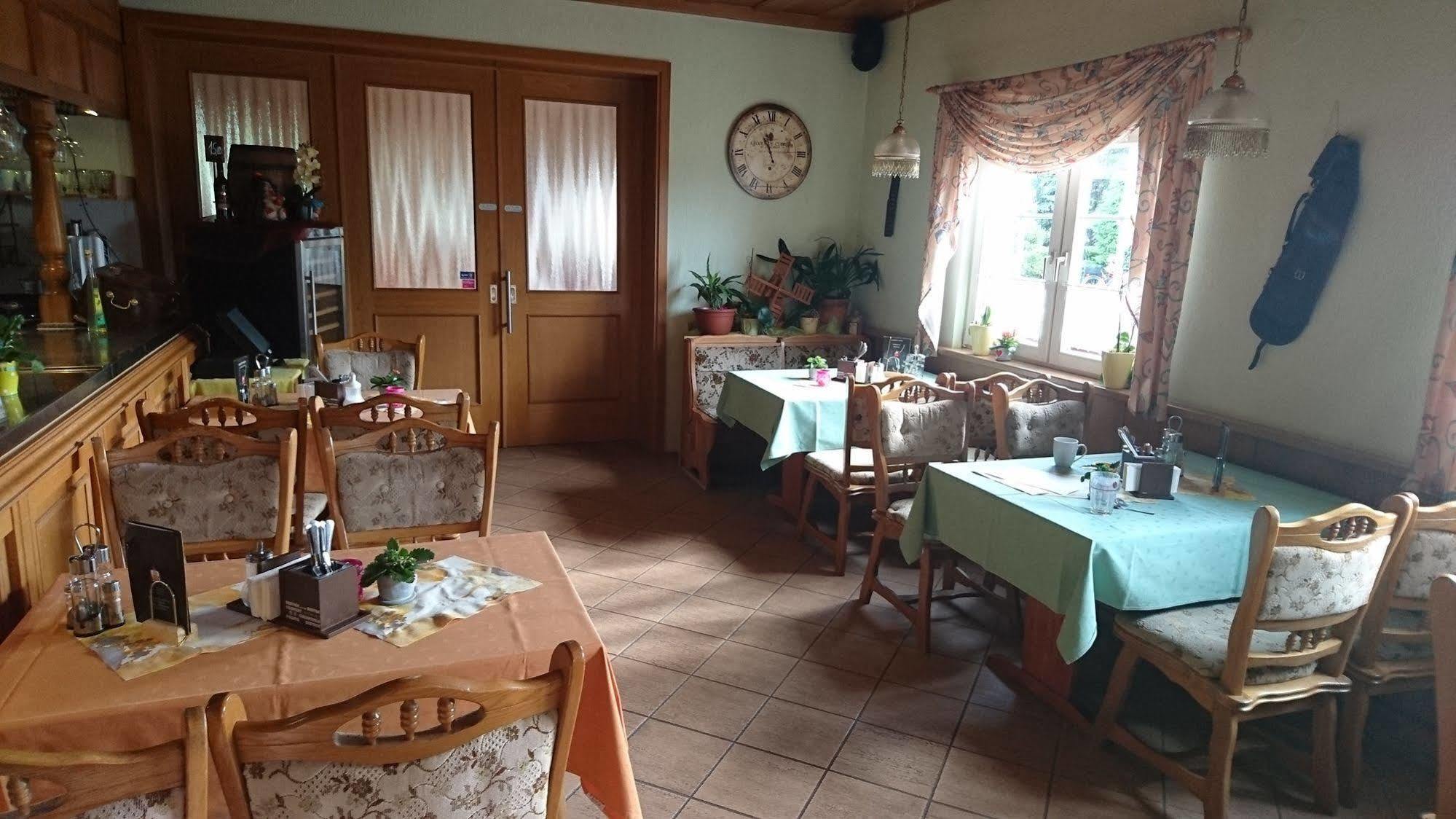 Hotel-Pension Am Muehlberg Lübbenau Zewnętrze zdjęcie